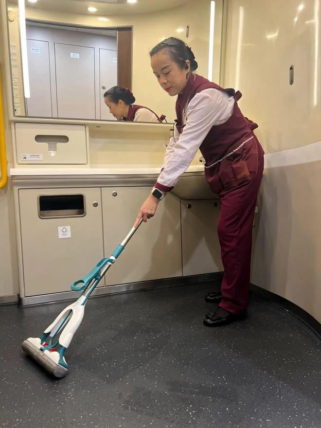 南宫NG娱乐动车组卫生间你真会用吗？(图4)