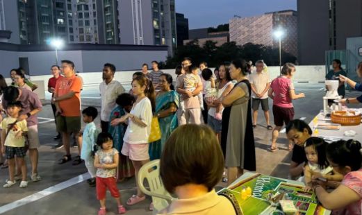 南宫NG娱乐“我们一家从新加坡的公寓搬到了组屋现在又想搬回去因为隐私”(图19)