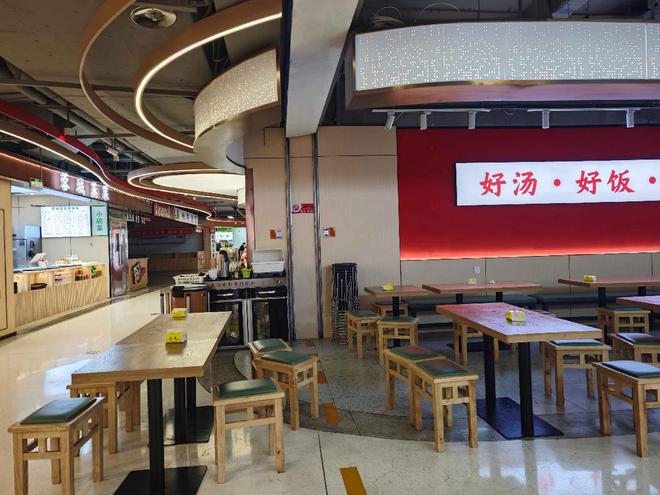 南宫NG·娱乐(中国)官方网站防火卷帘门下放物、用泡沫夹芯板搭建功能用房这些火灾(图8)