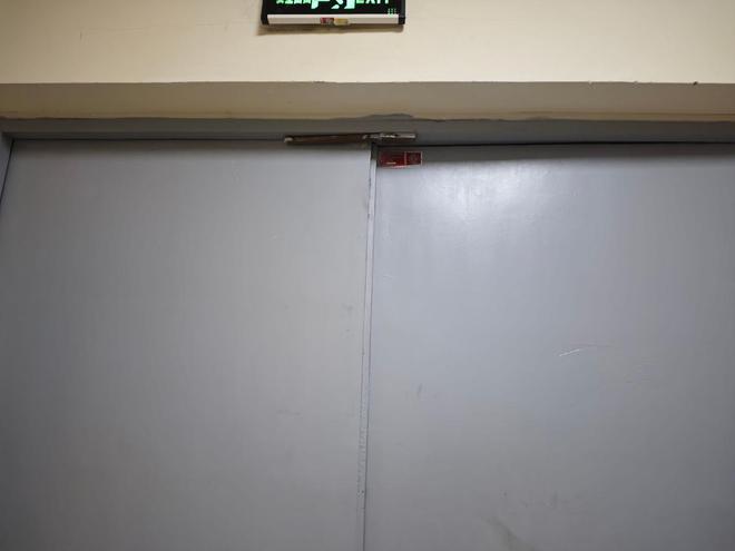 南宫NG·娱乐(中国)官方网站防火卷帘门下放物、用泡沫夹芯板搭建功能用房这些火灾(图25)