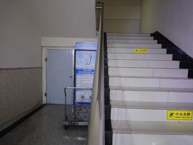 南宫NG·娱乐(中国)官方网站防火卷帘门下放物、用泡沫夹芯板搭建功能用房这些火灾(图24)